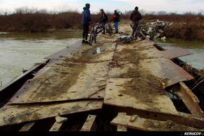 KERUCOV .ro - Fotografie si Jurnale de Calatorie - Traseu MTB Bucuresti - Clinceni - Lacul Mihailesti - Zorile - Darvari - Domnesti de Andrei Vocurek