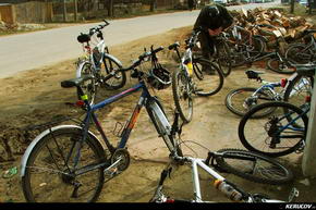 KERUCOV .ro - Fotografie si Jurnale de Calatorie - Traseu MTB Bucuresti - Dobreni - Colibasi - Gostinari - Comana de Andrei Vocurek