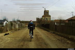 KERUCOV .ro - Fotografie si Jurnale de Calatorie - Traseu MTB Bucuresti - Dobreni - Colibasi - Gostinari - Comana de Andrei Vocurek