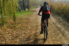 KERUCOV .ro - Fotografie si Jurnale de Calatorie - Traseu MTB Tancabesti - Balteni - Manastirea Tiganesti de Andrei Vocurek