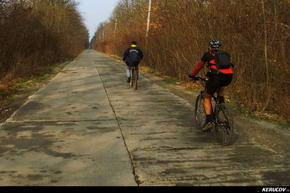 KERUCOV .ro - Fotografie si Jurnale de Calatorie - Traseu MTB Tancabesti - Balteni - Manastirea Tiganesti de Andrei Vocurek