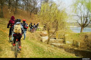 KERUCOV .ro - Fotografie si Jurnale de Calatorie - Traseu MTB Bucuresti - Padurea Cernica - Padurea Pustnicu de Andrei Vocurek