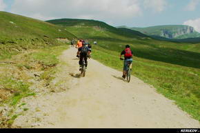 KERUCOV .ro - Fotografie si Jurnale de Calatorie - Traseu MTB Muntii Bucegi: Platoul Bucegi - Babele - Bolboci - Dichiu - Sinaia de Andrei Vocurek