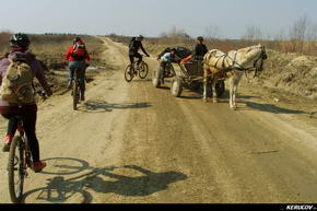 KERUCOV .ro - Fotografie si Jurnale de Calatorie - Traseu MTB Bucuresti - Popesti-Novaci - Cetatea Argedava de Andrei Vocurek