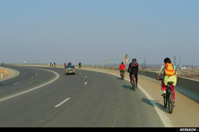 KERUCOV .ro - Fotografie si Jurnale de Calatorie - Traseu MTB Bucuresti - Popesti-Novaci - Cetatea Argedava de Andrei Vocurek