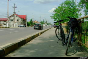 KERUCOV .ro - Fotografie si Jurnale de Calatorie - Traseu MTB Bucuresti - Clinceni la TransilvAero Show 2011 de Andrei Vocurek