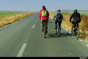 KERUCOV .ro - Fotografie si Jurnale de Calatorie - Traseu MTB Bucuresti - Magurele - Clinceni - Chiajna - Lacul Morii de Andrei Vocurek