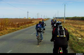 KERUCOV .ro - Fotografie si Jurnale de Calatorie - Traseu MTB Bucuresti - Magurele - Clinceni - Chiajna - Lacul Morii de Andrei Vocurek
