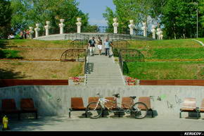 KERUCOV .ro - Fotografie si Jurnale de Calatorie - Traseu MTB Bucuresti - Parcul National - Titan cu bicicleta tandem de Andrei Vocurek