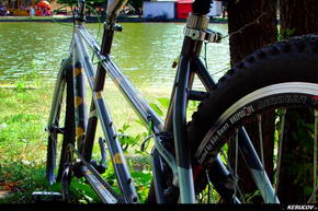 KERUCOV .ro - Fotografie si Jurnale de Calatorie - Traseu MTB Bucuresti - Parcul National - Titan cu bicicleta tandem de Andrei Vocurek