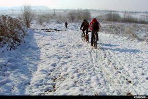 Traseu MTB Bucuresti - Darasti - Lacul Mihailesti - Domnesti - KERUCOV .ro © 2007 - 2025 || #traseecubicicleta #mtb #ssp