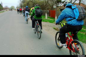 KERUCOV .ro - Fotografie si Jurnale de Calatorie - Traseu MTB Bucuresti - Manastirea Caldarusani - Palatul Ghica de la Caciulati de Andrei Vocurek
