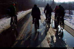 KERUCOV .ro - Fotografie si Jurnale de Calatorie - Traseu MTB Bucuresti - Padurea Magurele - Jilava - Bucuresti de Andrei Vocurek