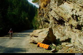 KERUCOV .ro - Fotografie si Jurnale de Calatorie - Traseu MTB Petrila - Lonea - Cabana Groapa Seaca - Manastirea Jiet de Andrei Vocurek