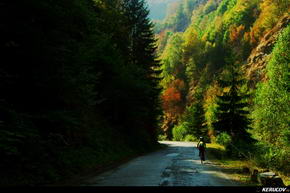 KERUCOV .ro - Fotografie si Jurnale de Calatorie - Traseu MTB Petrila - Lonea - Cabana Groapa Seaca - Manastirea Jiet de Andrei Vocurek