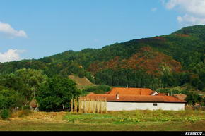 KERUCOV .ro - Fotografie si Jurnale de Calatorie - Traseu MTB Petrila - Lonea - Cabana Groapa Seaca - Manastirea Jiet de Andrei Vocurek