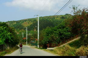 KERUCOV .ro - Fotografie si Jurnale de Calatorie - Traseu MTB Merisor - Dealu Babii - via DJ 666 - Vulcan - Aninoasa de Andrei Vocurek