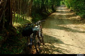 KERUCOV .ro - Fotografie si Jurnale de Calatorie - Traseu MTB Merisor - Dealu Babii - via DJ 666 - Vulcan - Aninoasa de Andrei Vocurek