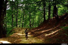 KERUCOV .ro - Fotografie si Jurnale de Calatorie - Traseu MTB Merisor - Dealu Babii - via DJ 666 - Vulcan - Aninoasa de Andrei Vocurek