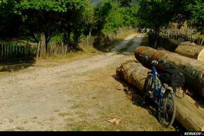 KERUCOV .ro - Fotografie si Jurnale de Calatorie - Traseu MTB Petrosani - Pestera Bolii - Arsuri - Petrila de Andrei Vocurek