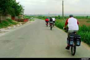 KERUCOV .ro - Fotografie si Jurnale de Calatorie - Traseu MTB Plataresti - Pitigaia - NH Balaceanca - Cernica de Andrei Vocurek