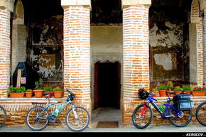 KERUCOV .ro - Fotografie si Jurnale de Calatorie - Traseu MTB Plataresti - Pitigaia - NH Balaceanca - Cernica de Andrei Vocurek