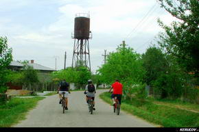 KERUCOV .ro - Fotografie si Jurnale de Calatorie - Traseu MTB Plataresti - Pitigaia - NH Balaceanca - Cernica de Andrei Vocurek