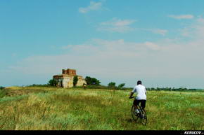 KERUCOV .ro - Fotografie si Jurnale de Calatorie - Traseu MTB Plataresti - Pitigaia - NH Balaceanca - Cernica de Andrei Vocurek