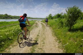 Trasee cu bicicleta MTB XC - Traseu MTB Ploiesti - Barcanesti - Gradistea - Caciulati - Bucuresti de Andrei Vocurek