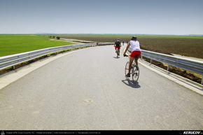 Trasee cu bicicleta MTB XC - Traseu MTB Ploiesti - Barcanesti - Gradistea - Caciulati - Bucuresti de Andrei Vocurek