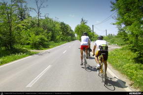 Trasee cu bicicleta MTB XC - Traseu MTB Ploiesti - Barcanesti - Gradistea - Caciulati - Bucuresti de Andrei Vocurek