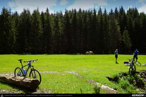 Trasee cu bicicleta MTB XC - Traseu MTB Predeal - Valea Azugii - Azuga - Busteni - Sinaia - Valea Rea de Andrei Vocurek