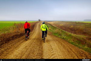 Trasee cu bicicleta MTB XC - Traseu MTB Sarulesti - Magureni - Vadu Anei - Cernica - Padurea Pantelimon de Andrei Vocurek