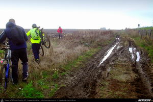 Trasee cu bicicleta MTB XC - Traseu MTB Sarulesti - Magureni - Vadu Anei - Cernica - Padurea Pantelimon de Andrei Vocurek