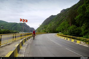 Trasee cu bicicleta MTB XC - Traseu MTB Calimanesti-Caciulata - Cascada Lotrisor - Lunca - Bujoreni - Ramnicu Valcea (Parcul National Cozia / Valea Lotrisor) de Andrei Vocurek