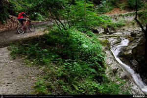 Trasee cu bicicleta MTB XC - Traseu MTB Calimanesti-Caciulata - Cascada Lotrisor - Lunca - Bujoreni - Ramnicu Valcea (Parcul National Cozia / Valea Lotrisor) de Andrei Vocurek