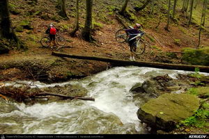 Trasee cu bicicleta MTB XC - Traseu MTB Caciulata - Valea Pausa - Manastirea Stanisoara - Manastirea Turnu - Calimanesti (Parcul National Cozia) de Andrei Vocurek