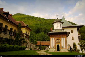 Trasee cu bicicleta MTB XC - Traseu MTB Caciulata - Valea Pausa - Manastirea Stanisoara - Manastirea Turnu - Calimanesti (Parcul National Cozia) de Andrei Vocurek