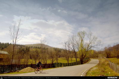 Trasee cu bicicleta MTB XC - Traseu MTB Ploiesti - Cosminele - Brebu - Pietriceaua - Zamfira - Ploiesti de Andrei Vocurek