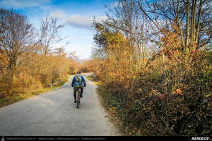 Trasee cu bicicleta MTB XC - Traseu MTB Fieni - Runcu - Raul Alb - Sipot - Vulcana Bai - Sotanga - Targoviste (Schitul Bunea si Padurea Vulcana) de Andrei Vocurek