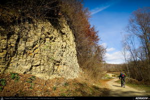 Trasee cu bicicleta MTB XC - Traseu MTB Fieni - Runcu - Raul Alb - Sipot - Vulcana Bai - Sotanga - Targoviste (Schitul Bunea si Padurea Vulcana) de Andrei Vocurek
