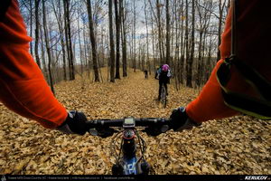 Trasee cu bicicleta MTB XC - Traseu MTB Fieni - Runcu - Raul Alb - Sipot - Vulcana Bai - Sotanga - Targoviste (Schitul Bunea si Padurea Vulcana) de Andrei Vocurek