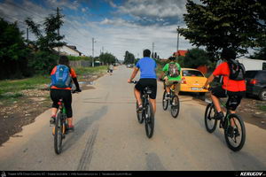 Trasee cu bicicleta MTB XC - Traseu MTB Floresti - Moreni - I.L. Caragiale - Ratoaia - Dobra - Titu (Micul Trianon - cazemata germana - Zimbraria Neagra Bucsani) de Andrei Vocurek