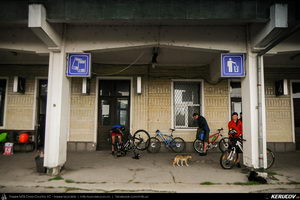 Trasee cu bicicleta MTB XC - Traseu MTB Gaesti - Slobozia - Glavacioc - Negrasi - Mozacu - Rascaeti - Gaesti (Manastirea Glavacioc si Poiana cu narcise Negrasi) de Andrei Vocurek