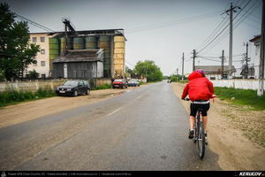 Trasee cu bicicleta MTB XC - Traseu MTB Gaesti - Slobozia - Glavacioc - Negrasi - Mozacu - Rascaeti - Gaesti (Manastirea Glavacioc si Poiana cu narcise Negrasi) de Andrei Vocurek