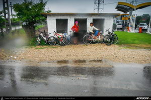 Trasee cu bicicleta MTB XC - Traseu MTB Gaesti - Slobozia - Glavacioc - Negrasi - Mozacu - Rascaeti - Gaesti (Manastirea Glavacioc si Poiana cu narcise Negrasi) de Andrei Vocurek