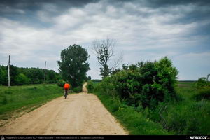 Trasee cu bicicleta MTB XC - Traseu MTB Gaesti - Slobozia - Glavacioc - Negrasi - Mozacu - Rascaeti - Gaesti (Manastirea Glavacioc si Poiana cu narcise Negrasi) de Andrei Vocurek
