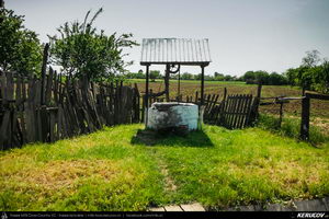 Trasee cu bicicleta MTB XC - Traseu MTB Gaesti - Slobozia - Glavacioc - Negrasi - Mozacu - Rascaeti - Gaesti (Manastirea Glavacioc si Poiana cu narcise Negrasi) de Andrei Vocurek