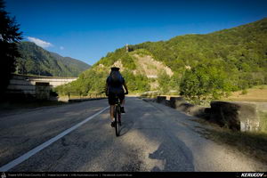 Trasee cu bicicleta MTB XC - Traseu MTB Muntii Latoritei: Gara Lotru - Brezoi - Valea lui Stan - Malaia - Ciungetu - Petrimanu (Lacul Bradisor - Lacul Malaia - Valea Latoritei - Lacul Petrimanu - Lacul Galbenu) de Andrei Vocurek