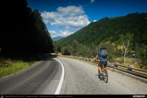 Trasee cu bicicleta MTB XC - Traseu MTB Muntii Latoritei: Gara Lotru - Brezoi - Valea lui Stan - Malaia - Ciungetu - Petrimanu (Lacul Bradisor - Lacul Malaia - Valea Latoritei - Lacul Petrimanu - Lacul Galbenu) de Andrei Vocurek